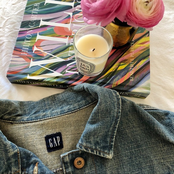 GAP Denim Jacket (size M) - Picture 6 of 13